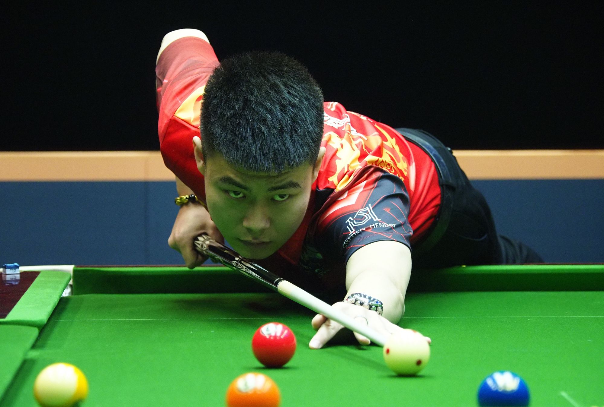 在季后赛争 在季后赛争