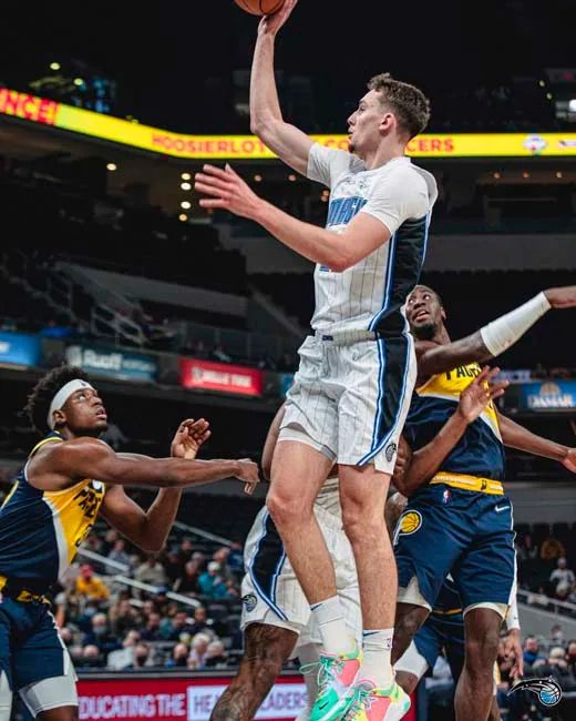 场的逼抢和 场的逼抢和