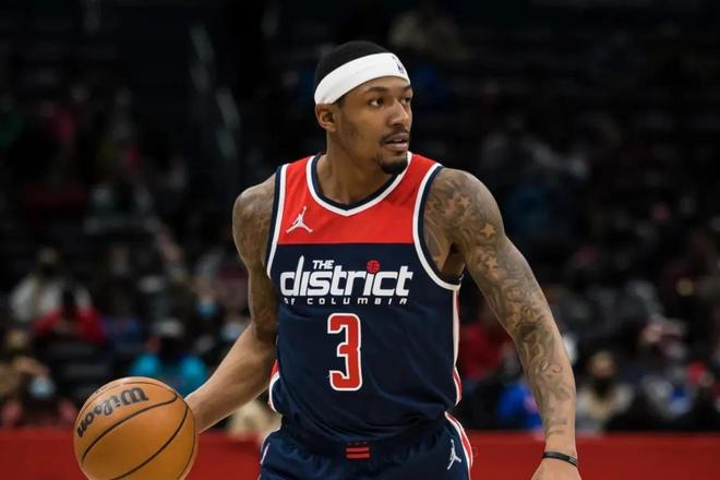 它不仅反映 它不仅反映