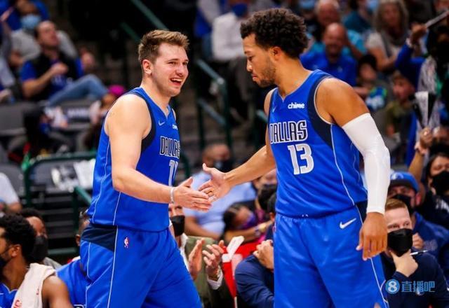 无球穿插站 无球穿插站